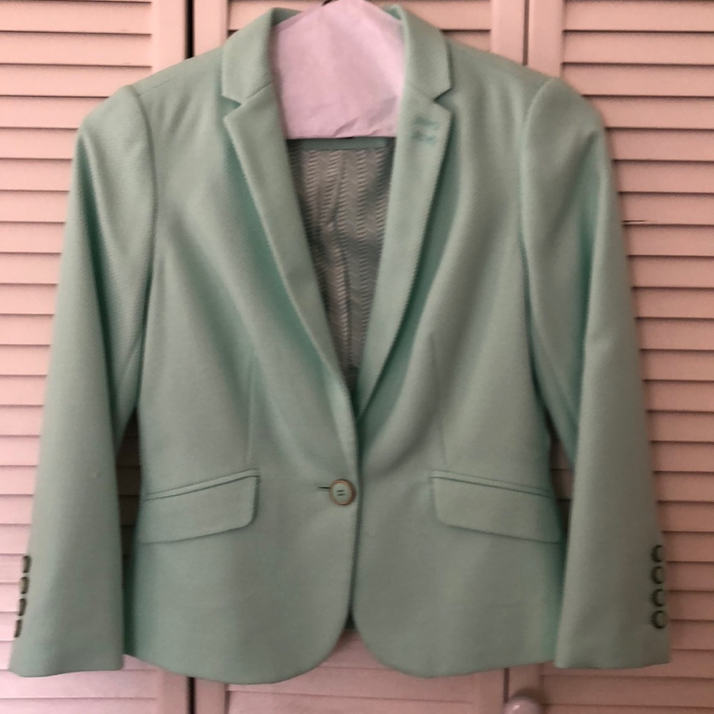 Never worn mint Spring jacket- The Limited!